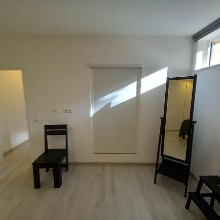 Belch1952 Apartment *